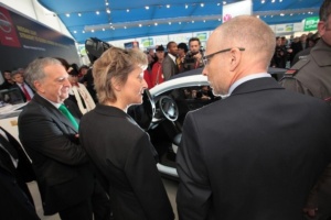 Mit Bundesrätin Evelin Widmer-Schlumpf, Vorstellung der Elektroautostrategie von Renault